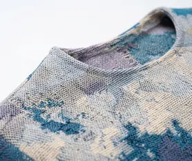 Neckline stitching